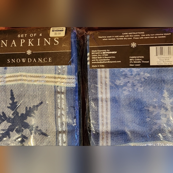 SET OF 8 COTTON AND LUREX SNOWFLAKE NAPKINS NWT - Picture 3 of 4